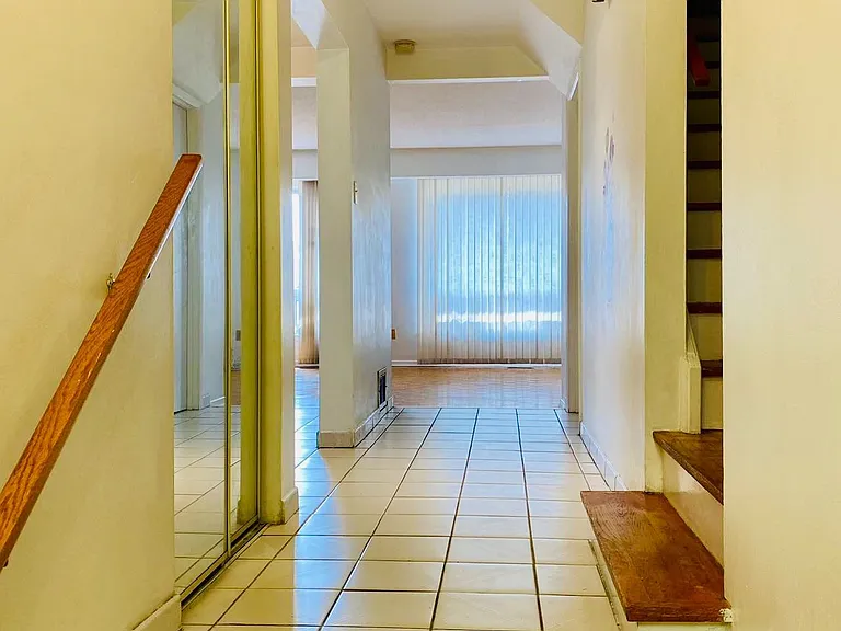 155 Corinthian Blvd — Photo 10