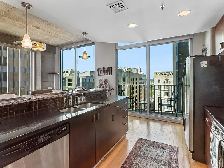 415 Church St #1103 — Photo 8