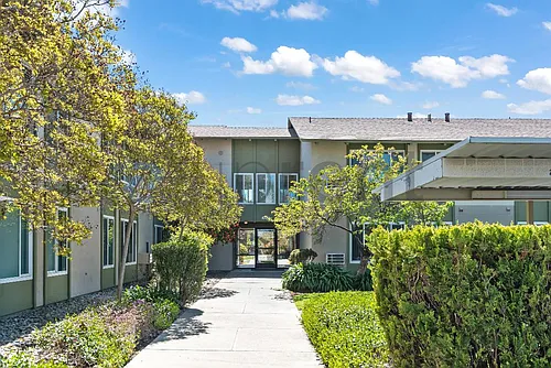 100 Village Dr Photo 1