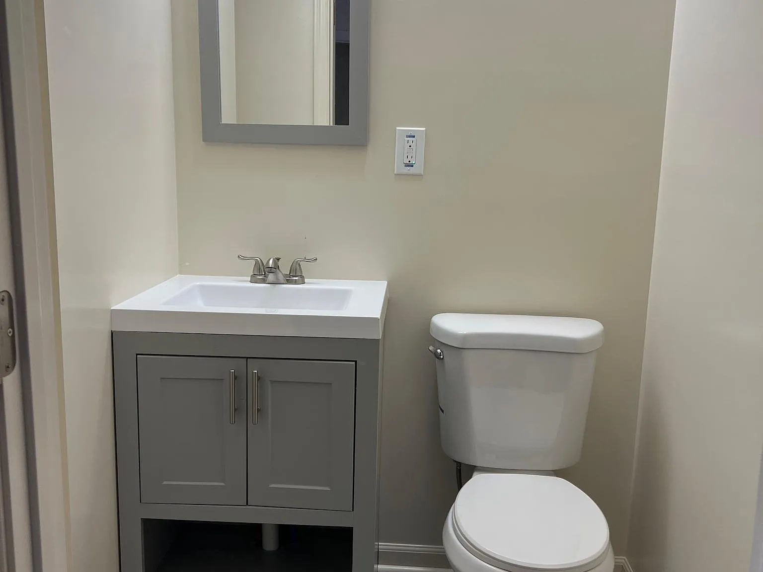 3 bed, 1.5 bath, 1200 sqft, $1,500 — Photo 4