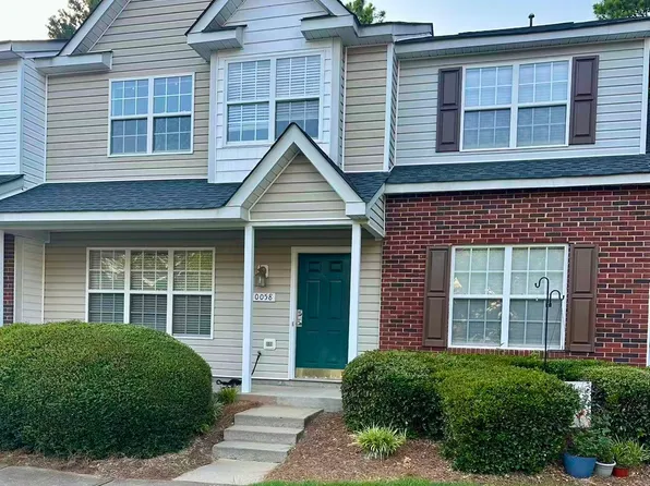10058 Pergola View Ct, Charlotte, NC 28213
