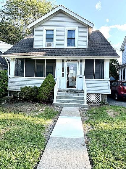 1st image of 11 Mack Rd