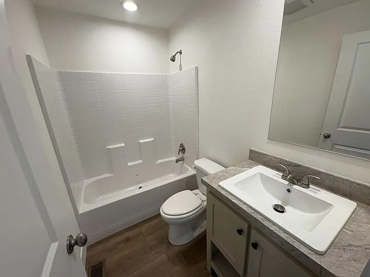 2060 N Center St #38 — Photo 9