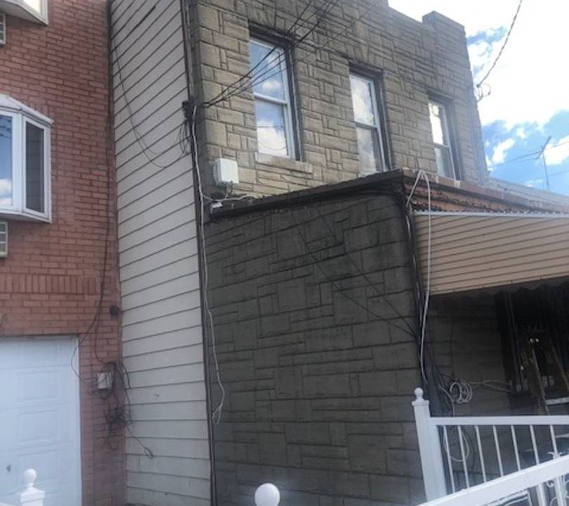 2nd image of 771 Autumn Ave