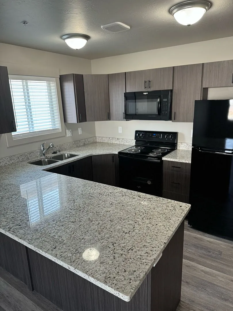 G3581RO — Photo 4