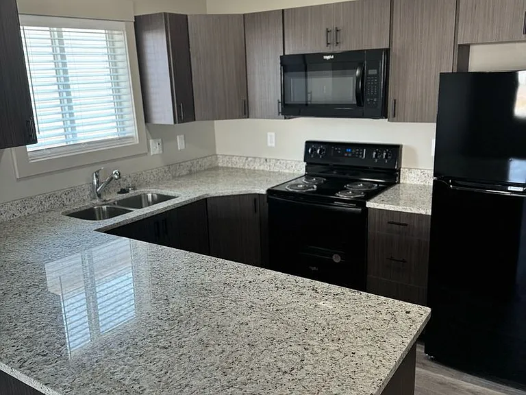 G3581RO — Photo 4