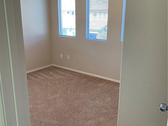 5th image of 979 Grand Cerritos Ave