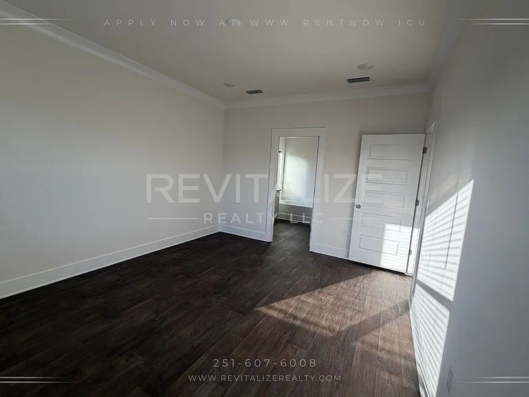 14913 Dayton Cir — Photo 21