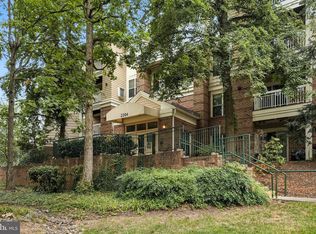 2204 Westcourt Ln APT 109, Herndon, VA