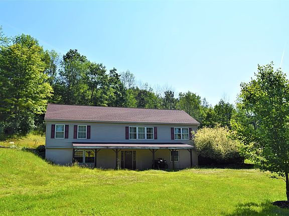 2nd image of 150 Earl Cir