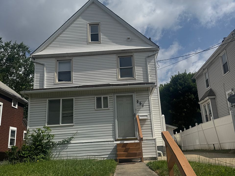 1st image of 251 Russell Ave