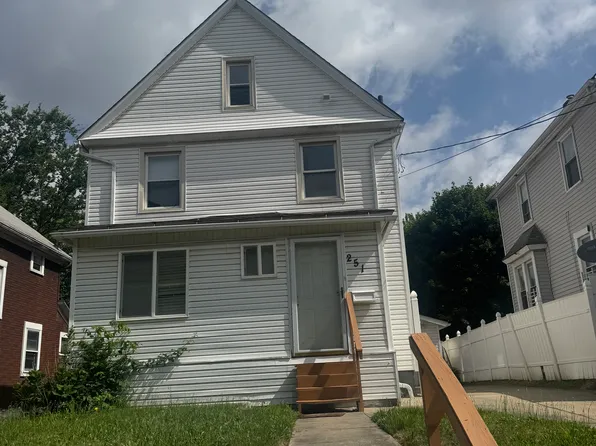 251 Russell Ave, Akron, OH 44311