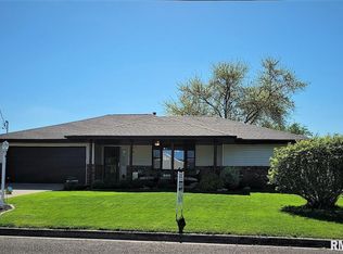 111 Stoneman St, East Peoria, IL 61611