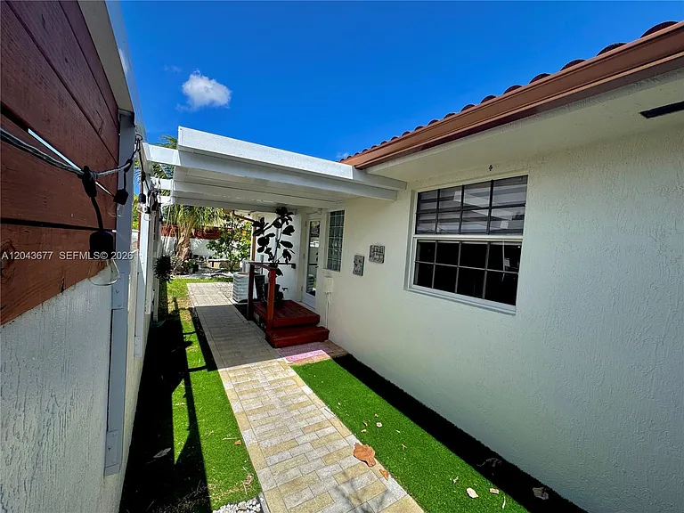 18701 Wentworth Dr — Photo 60