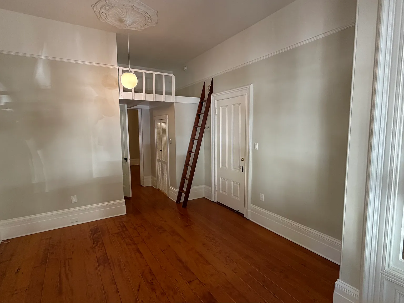 1 bed, 500 sqft, $4,000 — Photo 3