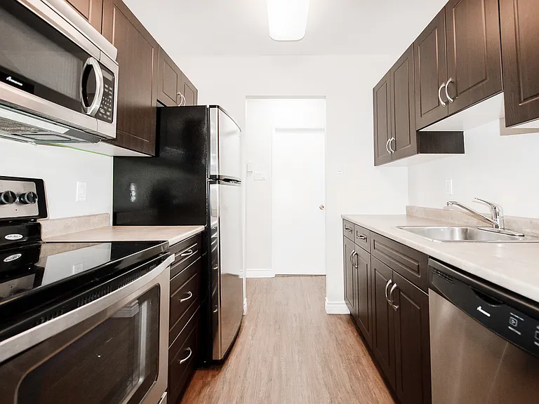 333 Edison Ave #201 — Photo 16