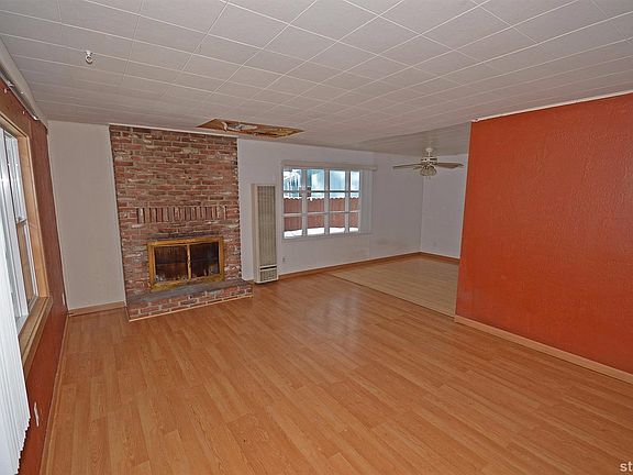3rd image of 2262 Utah Ave