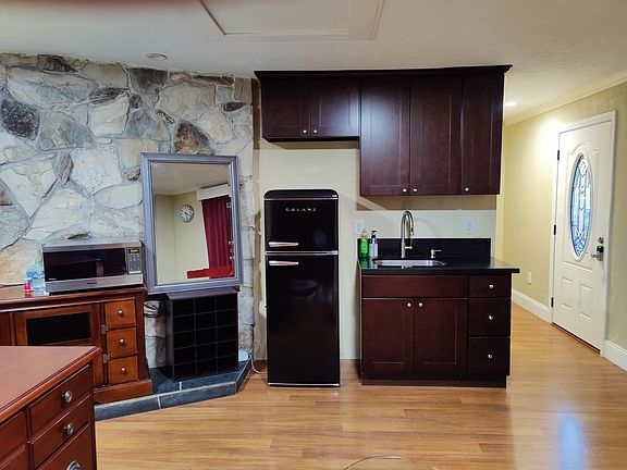 5th image of 2328 Sandra Glen Dr