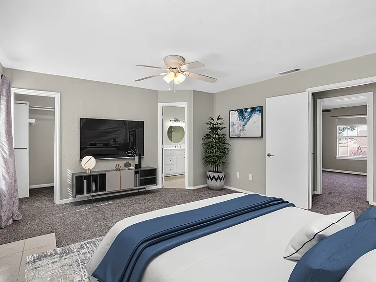 2606 Encina — Photo 20