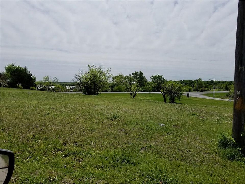 2nd image of 0 Half Moon Way Lot 21