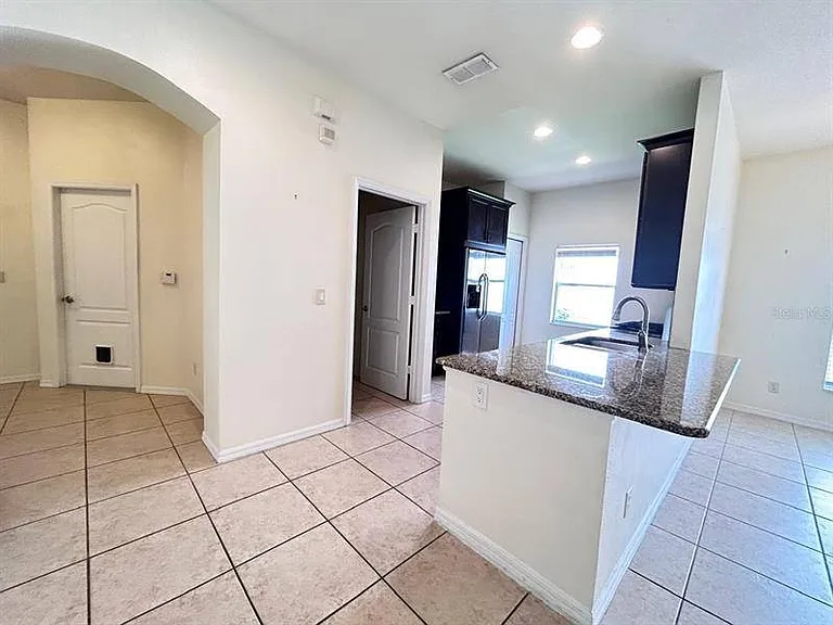 20719 Great Laurel Ave — Photo 10