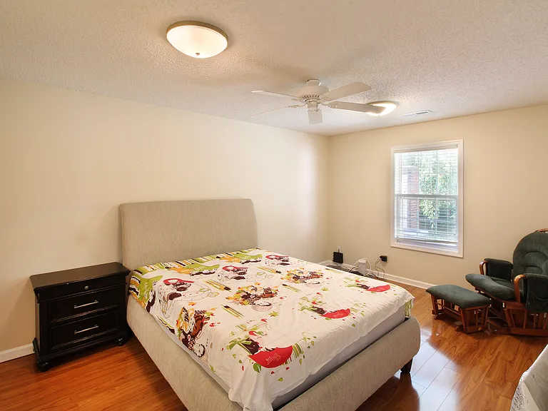 741 Harbor Way — Photo 18