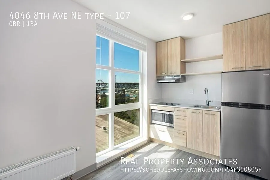 4046 8th Ave NE #107