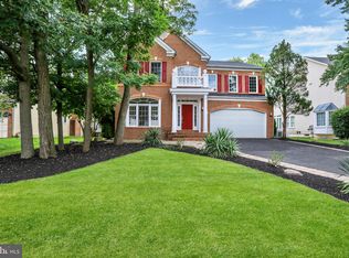 2054 Madrillon Rd, Vienna, VA 22182