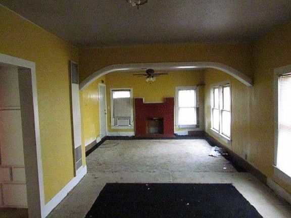 4th image of 924 W Tishomingo Ave