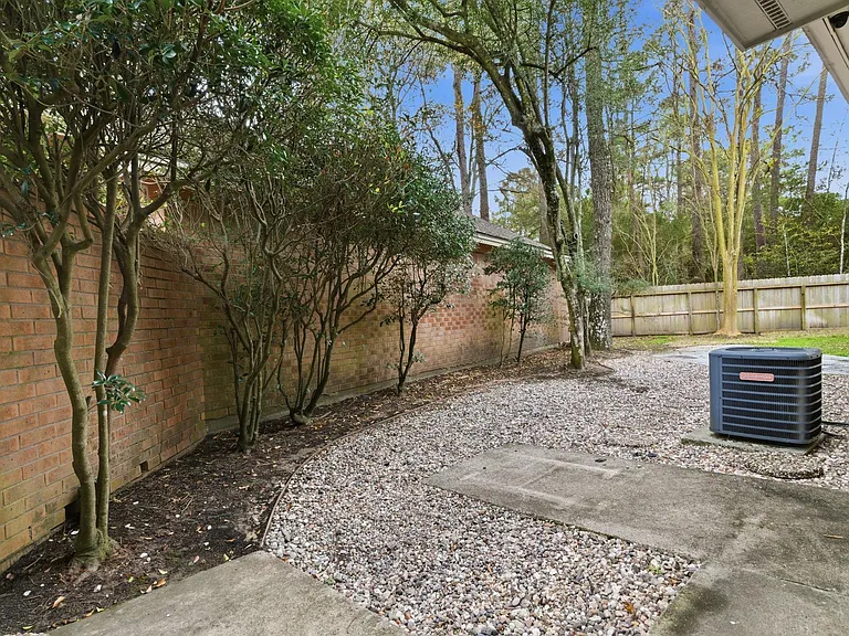 23 Cedar Chase Pl — Photo 29