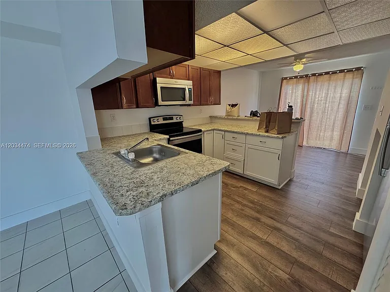 15460 SW 82nd Ln #404 — Photo 4