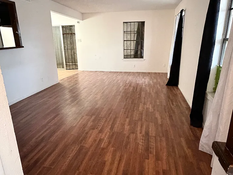 4502 Walzem Rd #2 — Photo 7