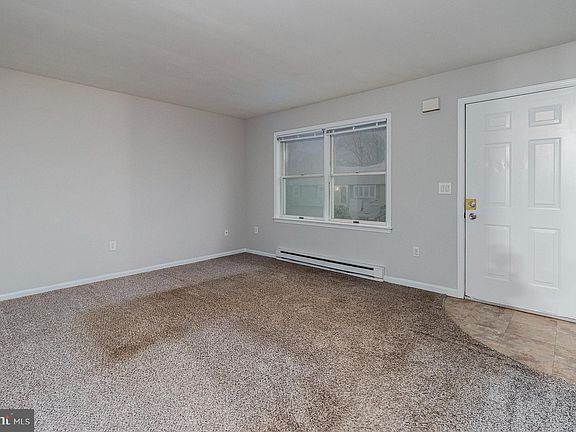 5th image of 139 Adams Ave
