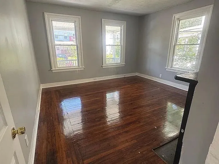 5 Gilbert Ave #1 — Photo 4