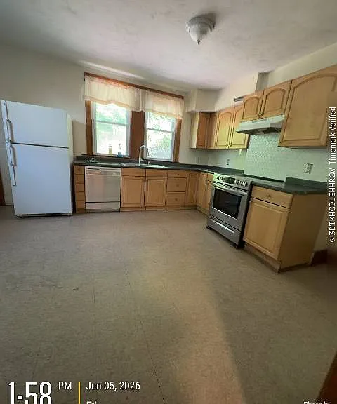 19 Atwood Ave #19 — Photo 7