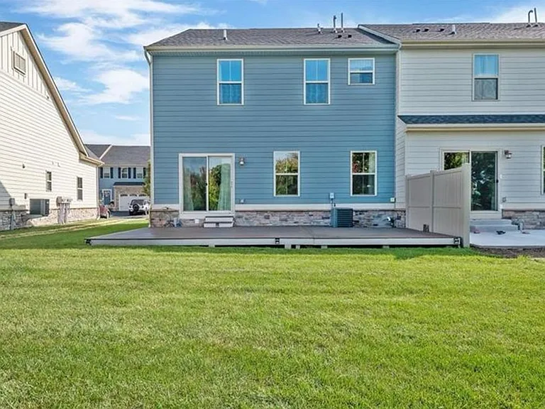 2029 Connecticut Ln — Photo 20
