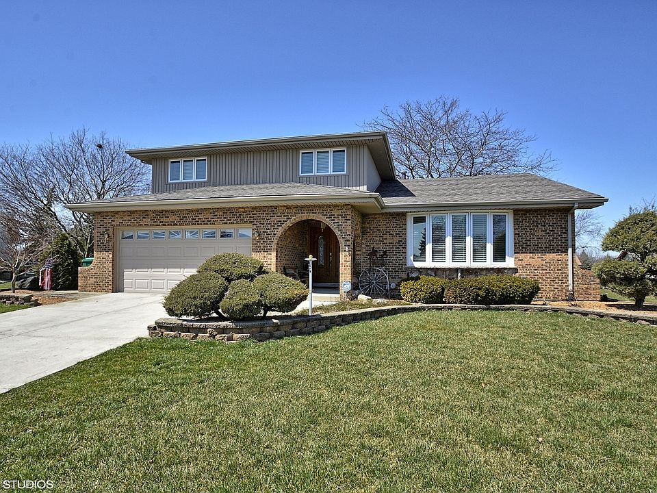 1st image of 14222 Winchester Ct
