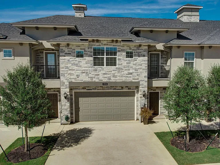 3439 Papa Bear Dr — Photo 1