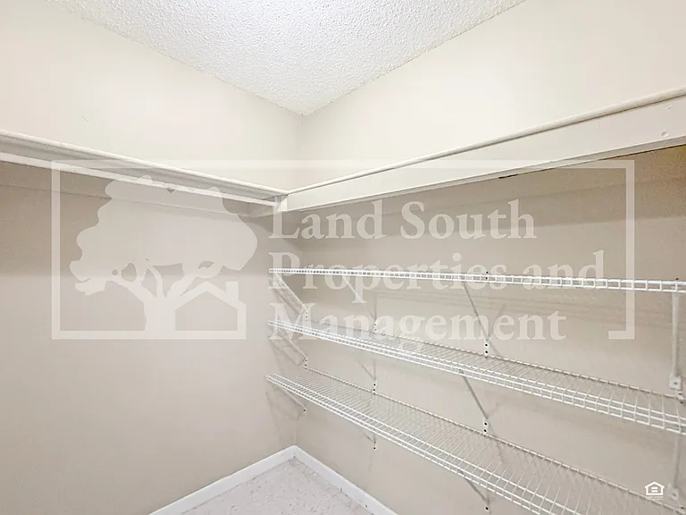 1703-B S King Ave #1701A-1707B — Photo 14