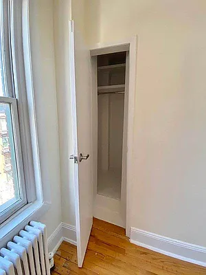 Rented by Waverly Realty Associates | media 34