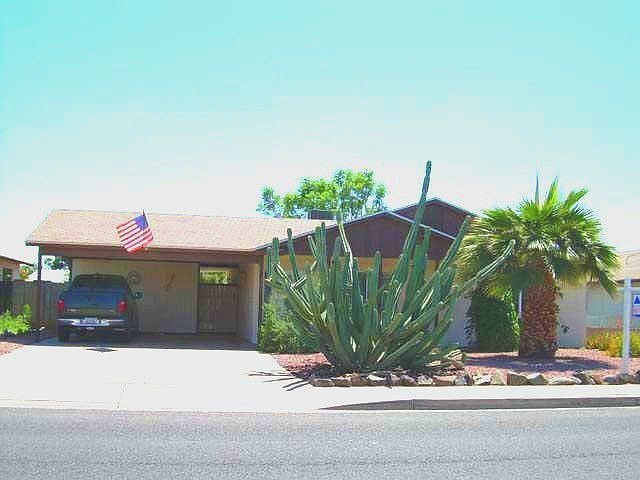 Front Of Home, Desert Landscape=Low Maintencance. Drip Line Watering System.