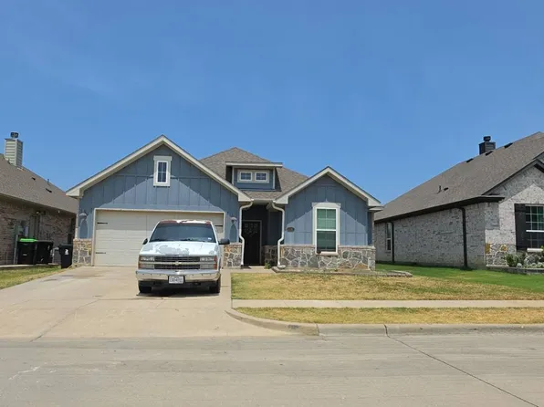 116 Maverick Ln, Pilot Point, TX 76258