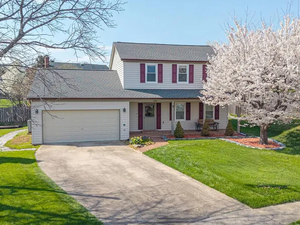 12810 Lady Fairfax Cir, Herndon, VA 20170