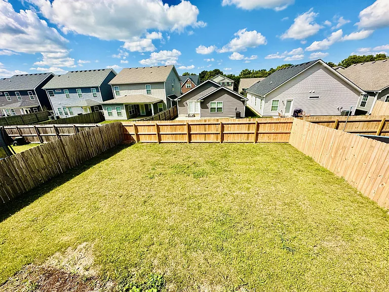 613 Estrella Dr — Photo 27