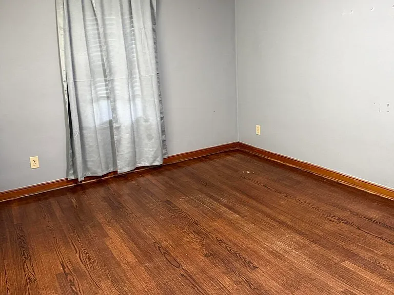3228 Oliver Rd NE — Photo 3