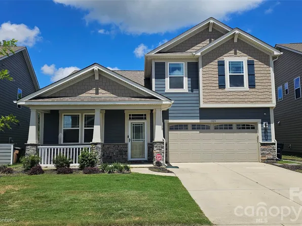 1323 Laggan Ln, Indian Trail, NC 28079