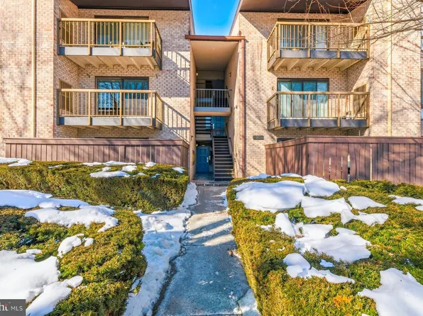 10026 Stedwick Rd APT 201, Montgomery Village, MD 20886