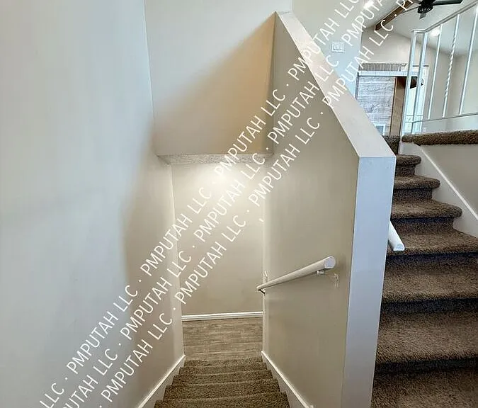 1602 E 2550 N — Photo 19