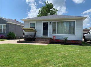 2811 Stanfield Dr, Parma, OH 44134