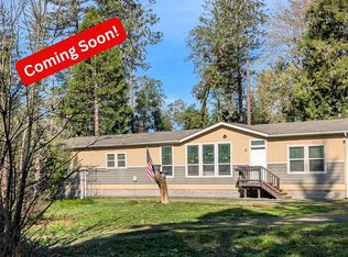 1080 Hayes Cut Off Rd, Cave Junction, OR 97523